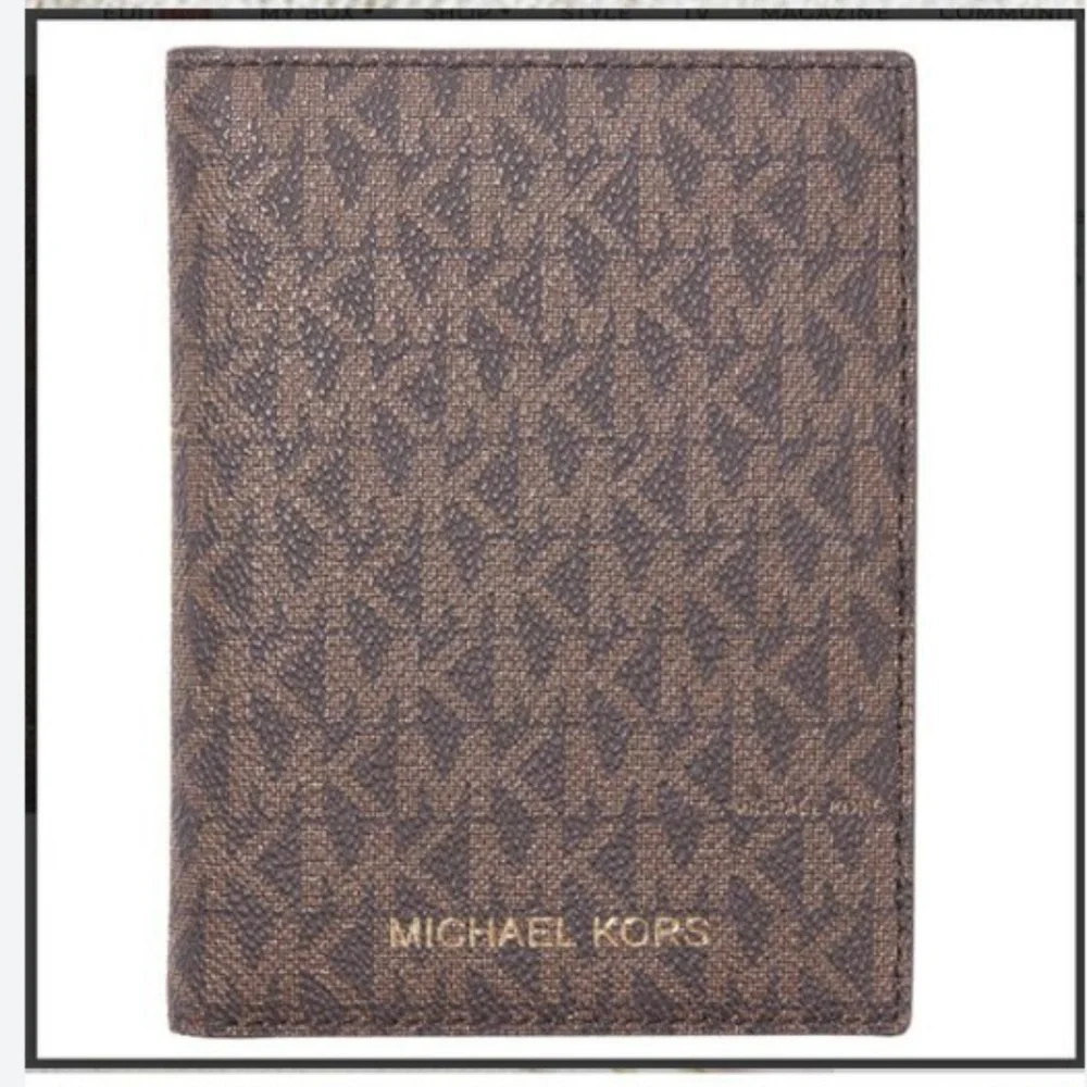 Michael Kors Passport Wallet. Brown & Gold. - Picture 2 of 6